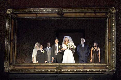 Ana Durlovski (Morgana), Diana Haller (Oberto), Stanley Jackson (Oronte), Sophie Marilley (Ruggiero), Marina Prudenskaja (Bradamante), Michael Ebbecke (Melisso), Myrtò Papatanasiu (Alcina); Staatstheater Stuttgart (Državno kazalište u Stuttgartu): Georg Friedrich Händel: Alcina; dir. Sébastien Rouland, red. Jossi Wieler i Sergio Morabito, foto: A. T. Schaefer