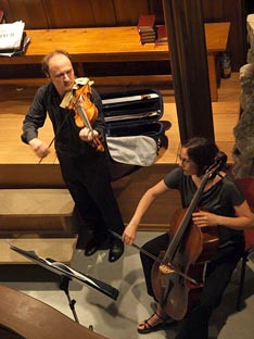 Ansambl Symblema (Bojan Čičić, barokna violina; Nika Zlatarić, barokno violončelo), foto: © Vedran Penga
