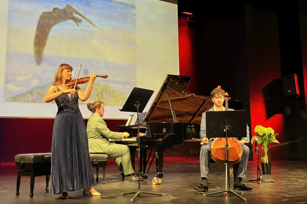Xylos Trio – Ieva Pranskutė, violina, Mislav Brajković, violončelo, Sven Brajković, klavir