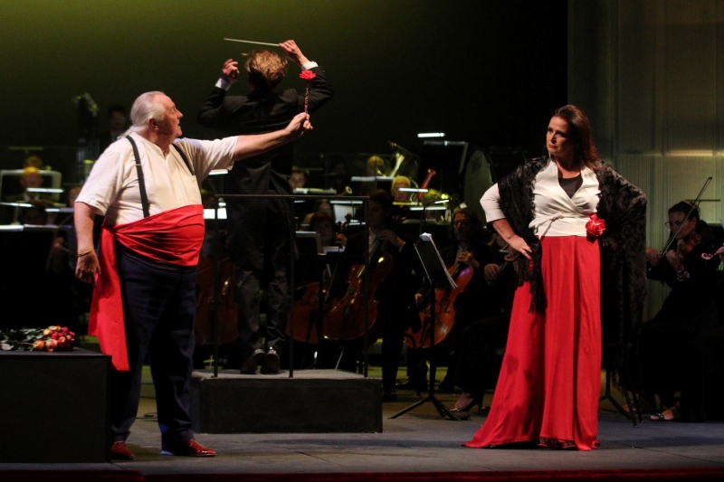 Jan Vacik i Maida Hundeling, Larina pjesma <em>Granada</em>