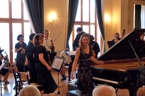 Zadarski komorni orkestar, dir. Ivan Repušić, solistica: Katja Repušić, klavir,