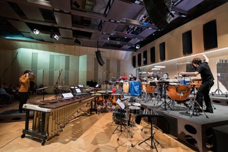 Ansambl biNg bang i Darijan Ivezić, foto: www.mbz.hr